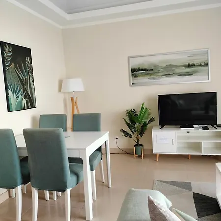 アパート Olive Tree Penthouse タヴィラ