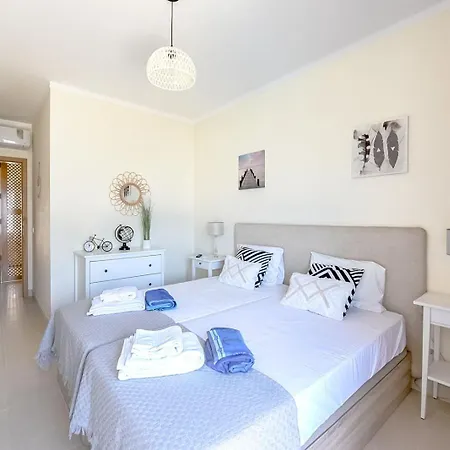 Olive Tree Penthouse Apartamento *