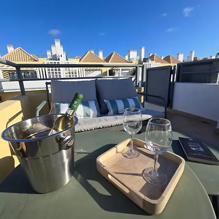 Olive Tree Penthouse Apartamento *