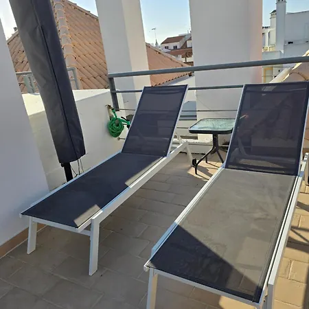 Olive Tree Penthouse Apartamento