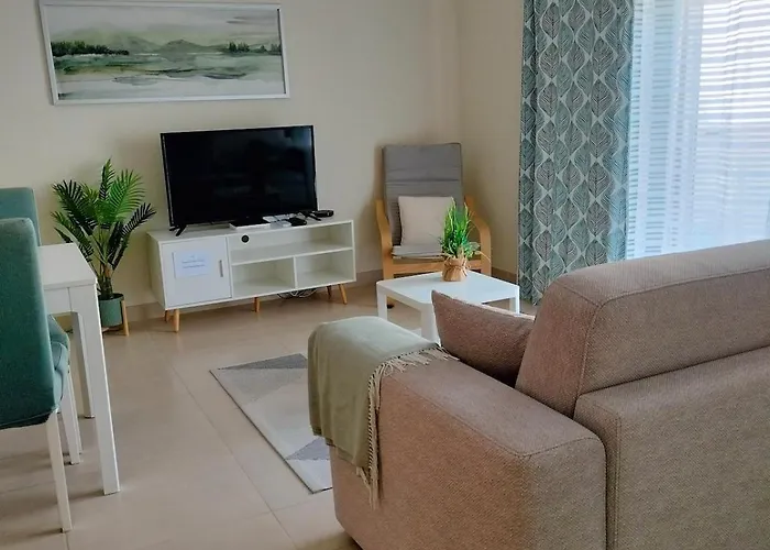 Olive Tree Penthouse Ταβίρα